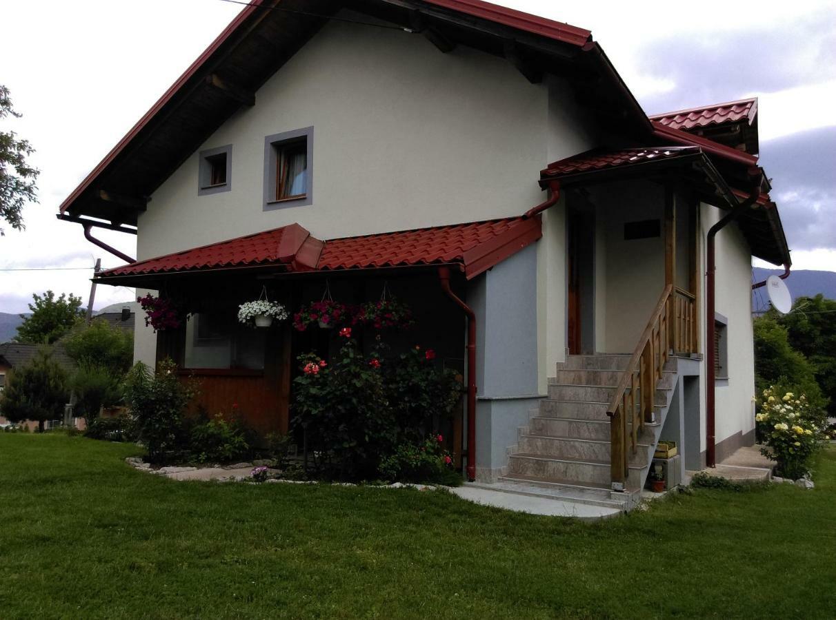 Apartamento House Sara Korenica Exterior foto